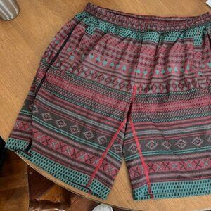 Lululemon Pacebreaker with Ugly Christmas Sweater Print SIze Large